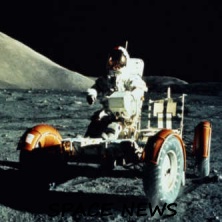  Астронавт выставил  на аукционе объектив Carl Zeiss с миссии Apollo 15 